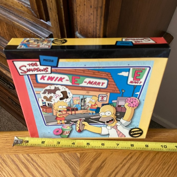The Simpsons Kwik-E-Mart Puzzle Sealed - Picture 3 of 5